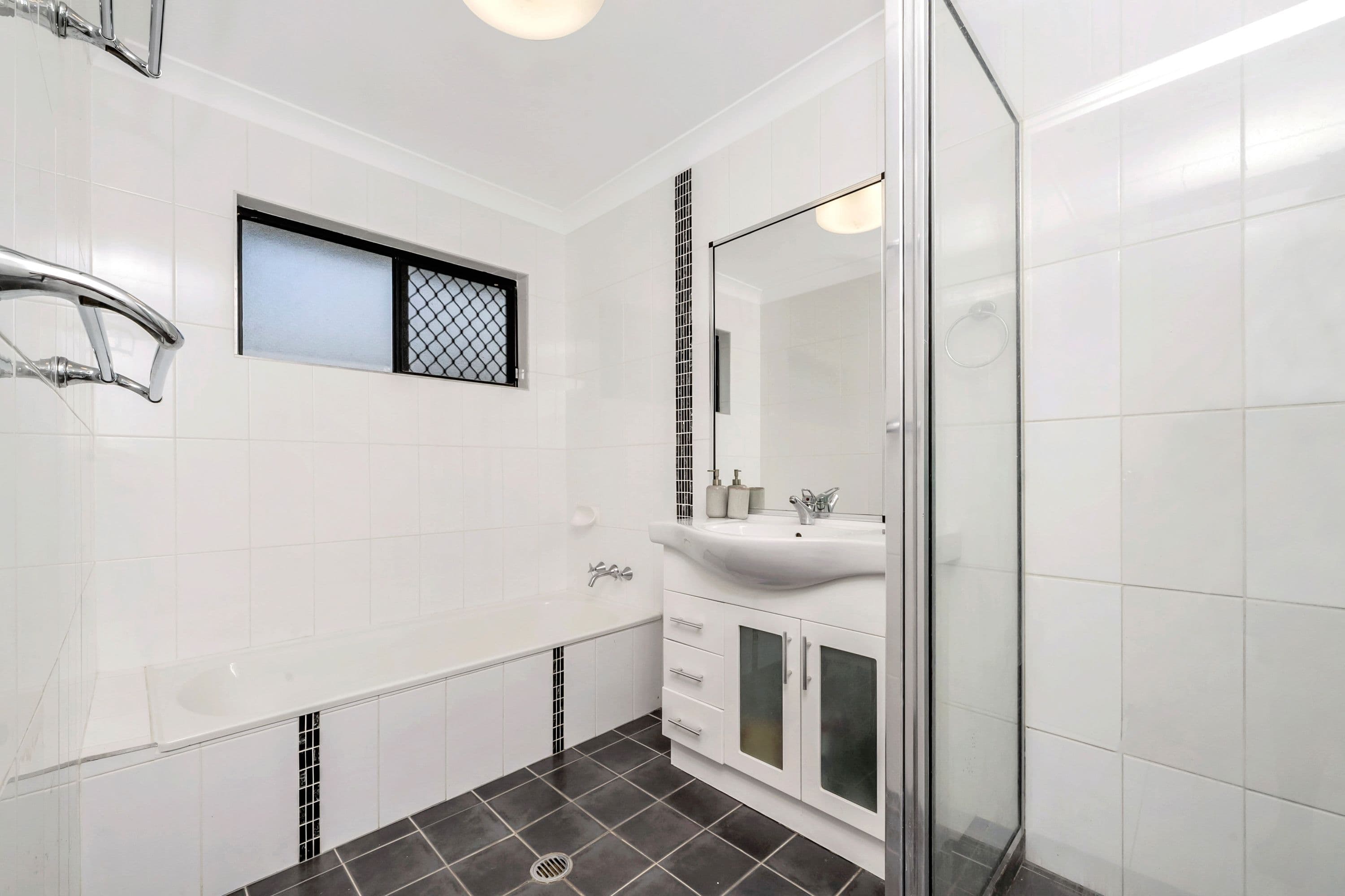 6 Canterbury Road, Kirwan QLD 4817, Kirwan - Thumbnail 5