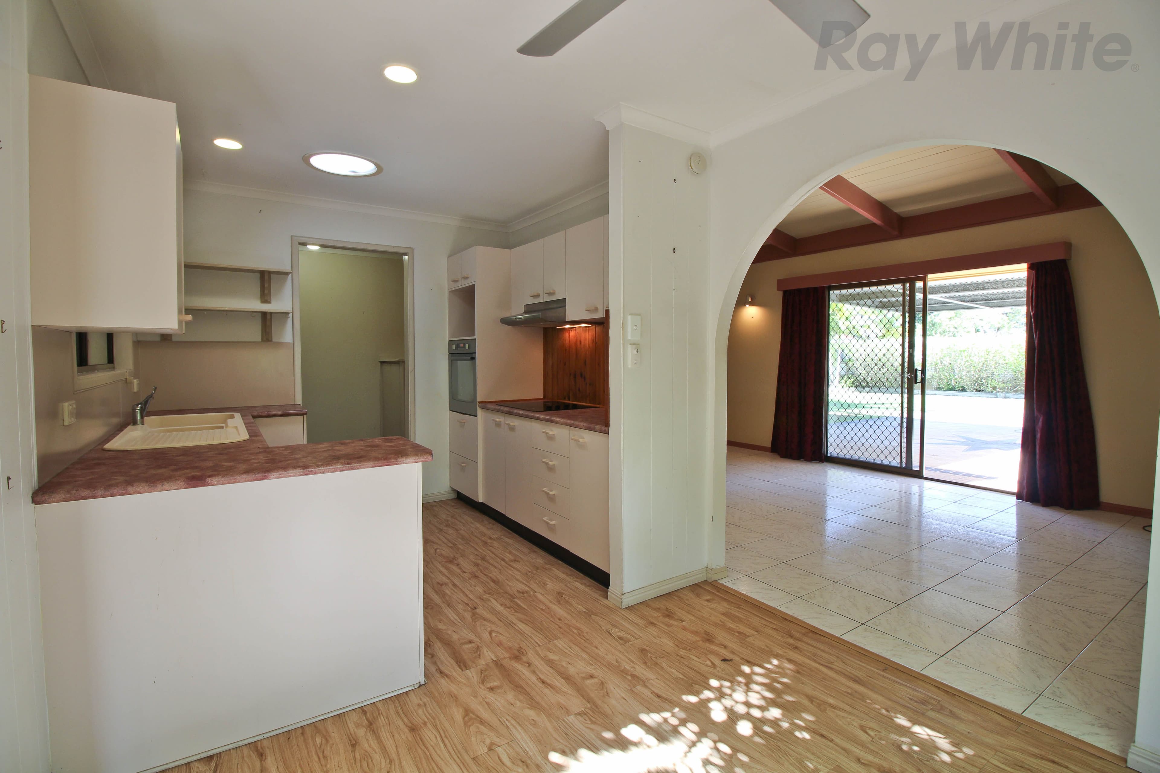 8 Clarence Street, Waterford West QLD 4133, Waterford West - Thumbnail 4