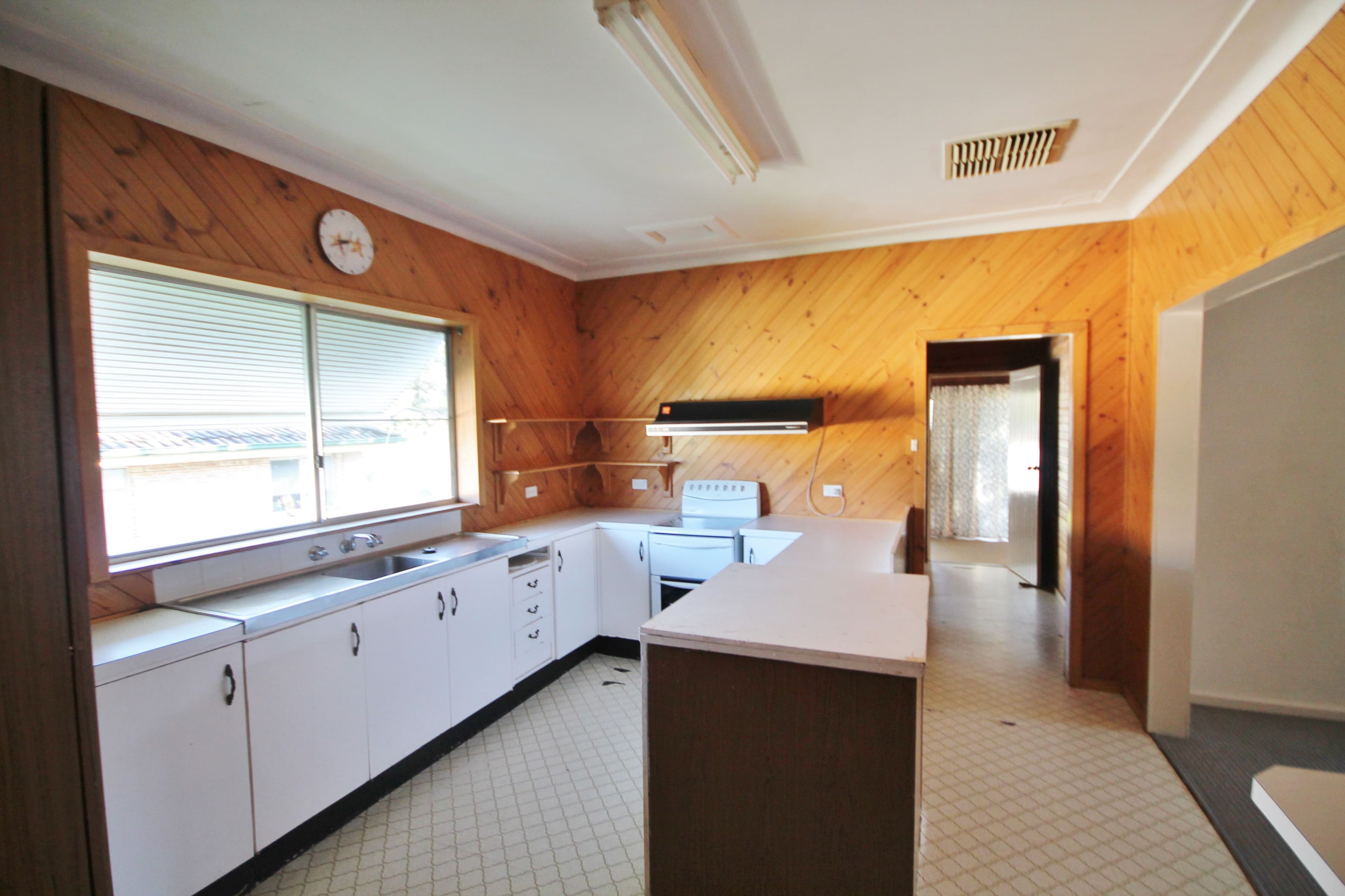 45 William Street, Young - Thumbnail 2