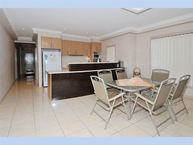 20 Centennial Park Drive, CRAIGIEBURN VIC 3064, Craigieburn - Thumbnail 4