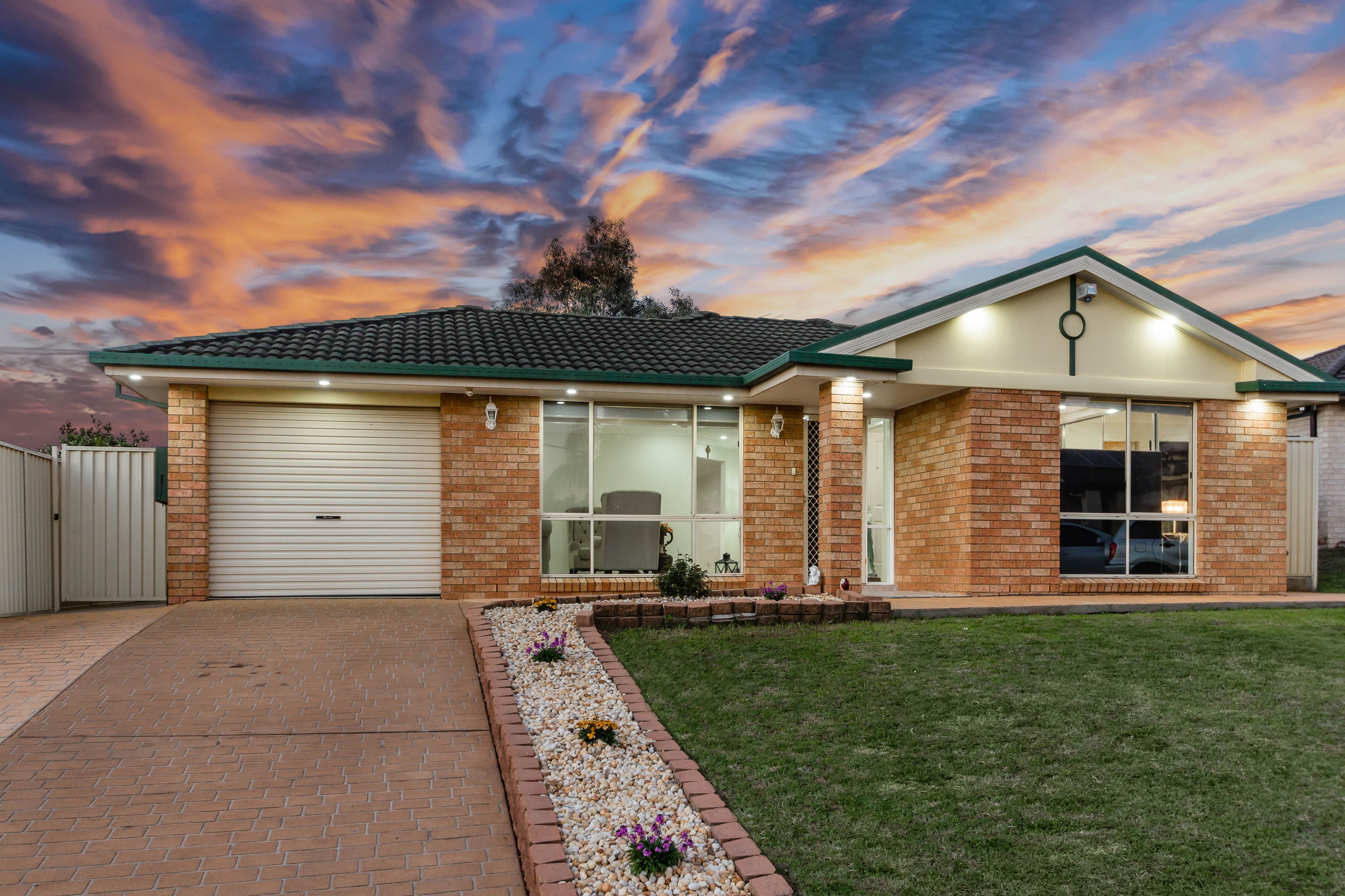 30 Appletree Grove, Oakhurst - Image 1