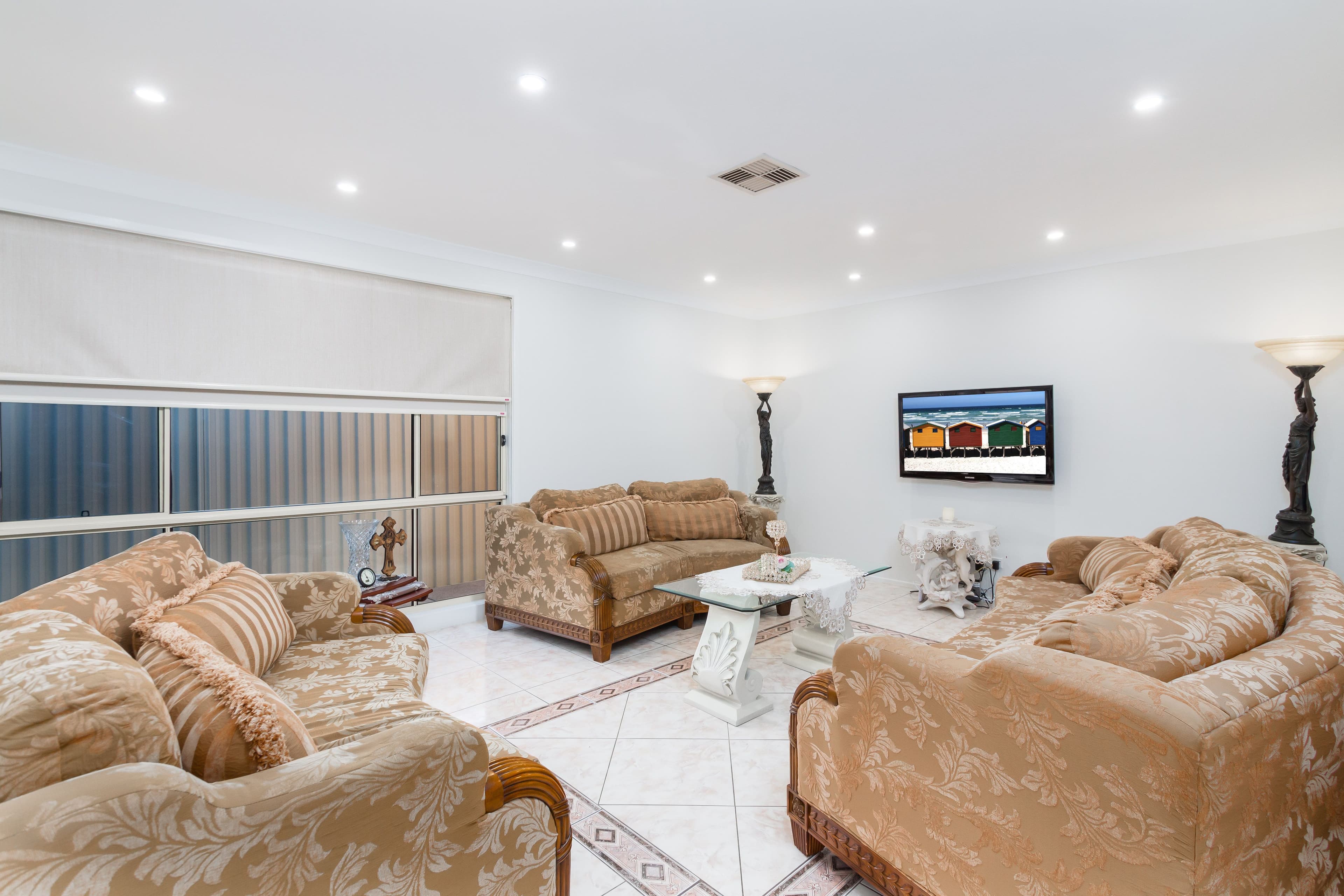 30 Appletree Grove, Oakhurst - Thumbnail 3