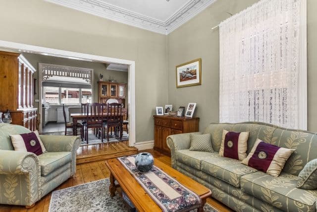 82 Roseberry Avenue, Preston VIC 3072, Preston - Thumbnail 3