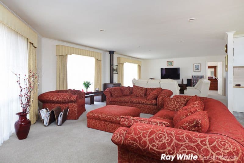 15 Pine Place, QUEANBEYAN NSW 2620, Queanbeyan - Thumbnail 2