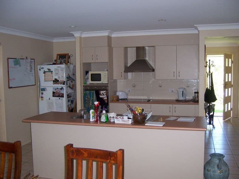 6 Radiata Court, MORAYFIELD QLD 4506, Morayfield - Thumbnail 2