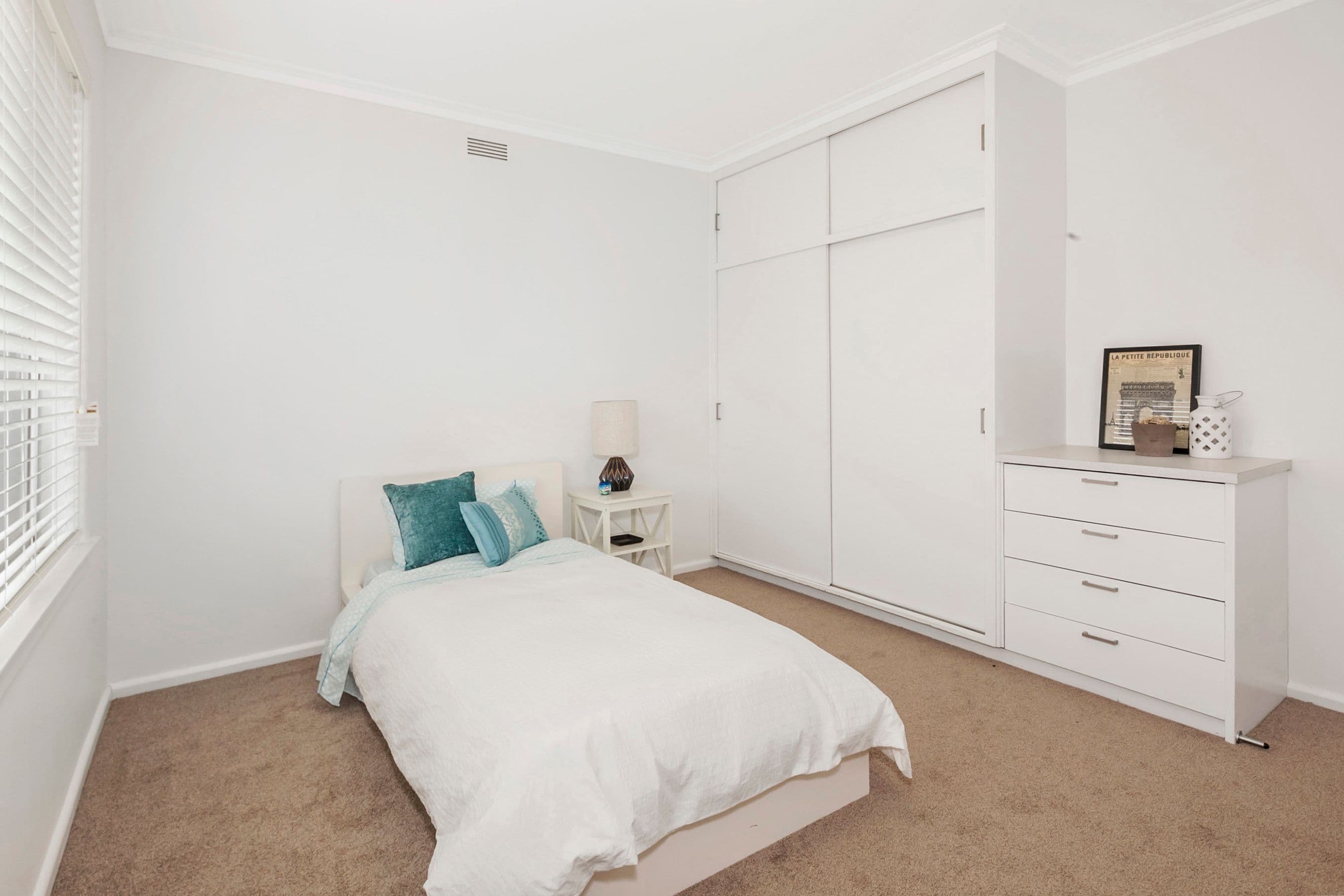 1110 Gregory Street, Lake Wendouree VIC 3350, Lake Wendouree - Thumbnail 6