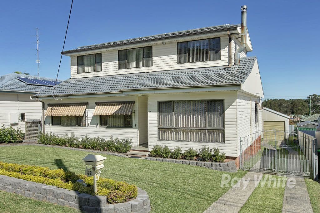 49 Turnbull Street, Fennell Bay - Image 1