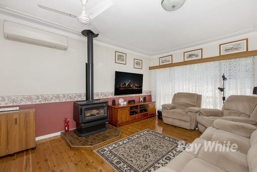 49 Turnbull Street, Fennell Bay - Thumbnail 4