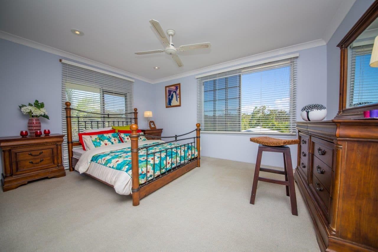 12 Carnoustie Court, ROBINA QLD 4226, Robina - Thumbnail 8