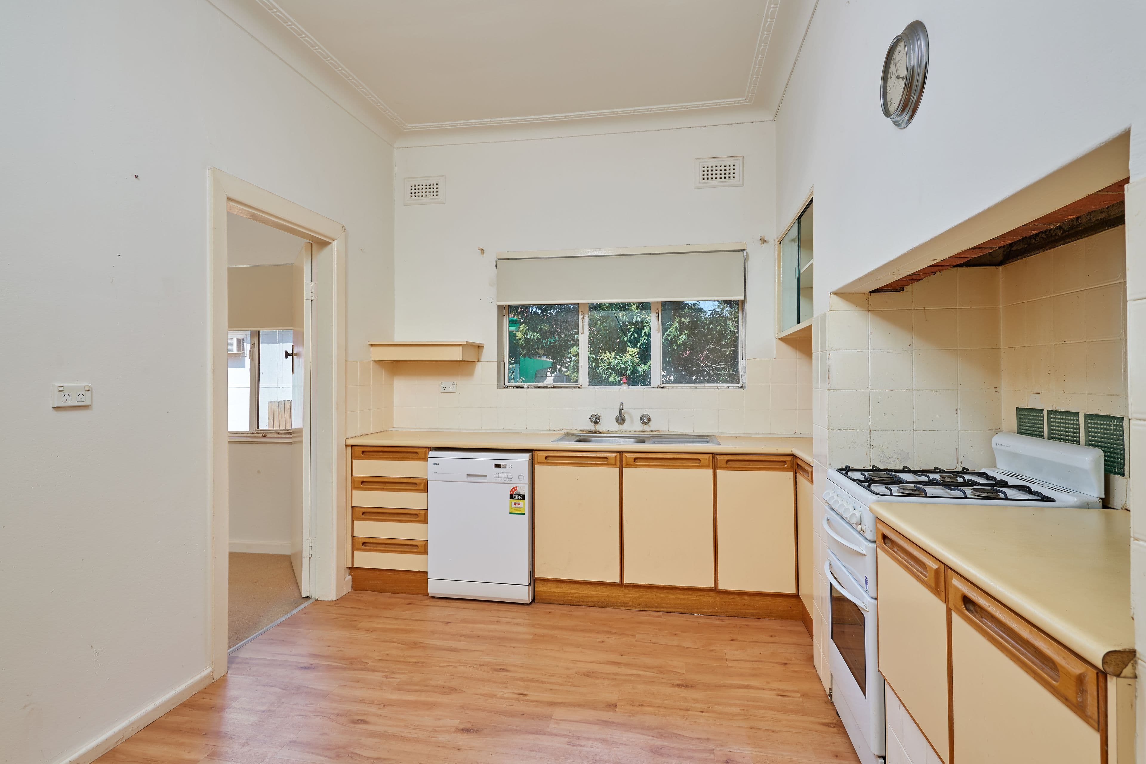 83 Waterview Street, Ganmain NSW 2702, Ganmain - Thumbnail 2