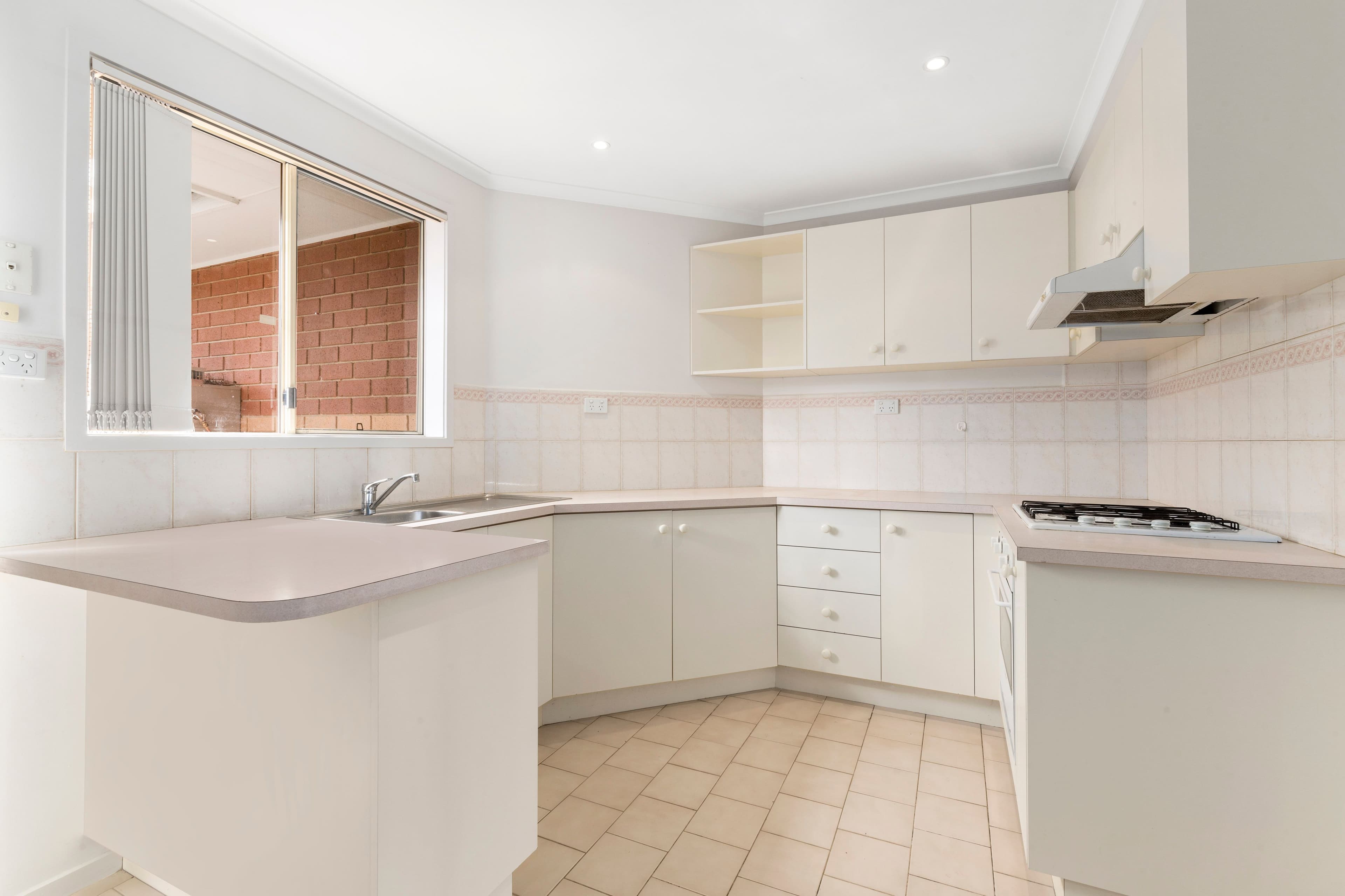 10A Cabot Drive, Epping VIC 3076, Epping - Thumbnail 2