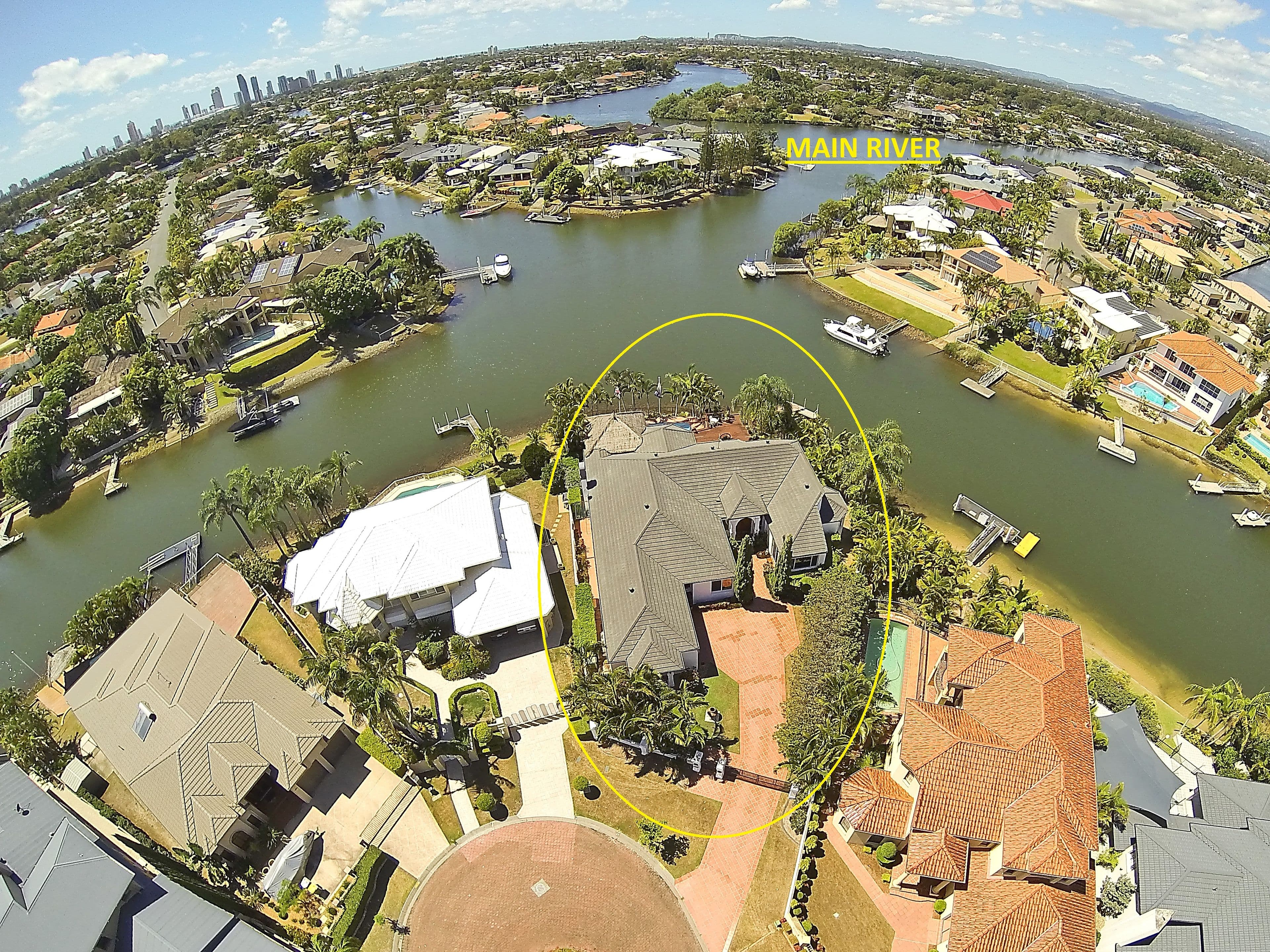 7 Chantilly Close, Benowa Waters QLD 4217, Benowa - Thumbnail 2