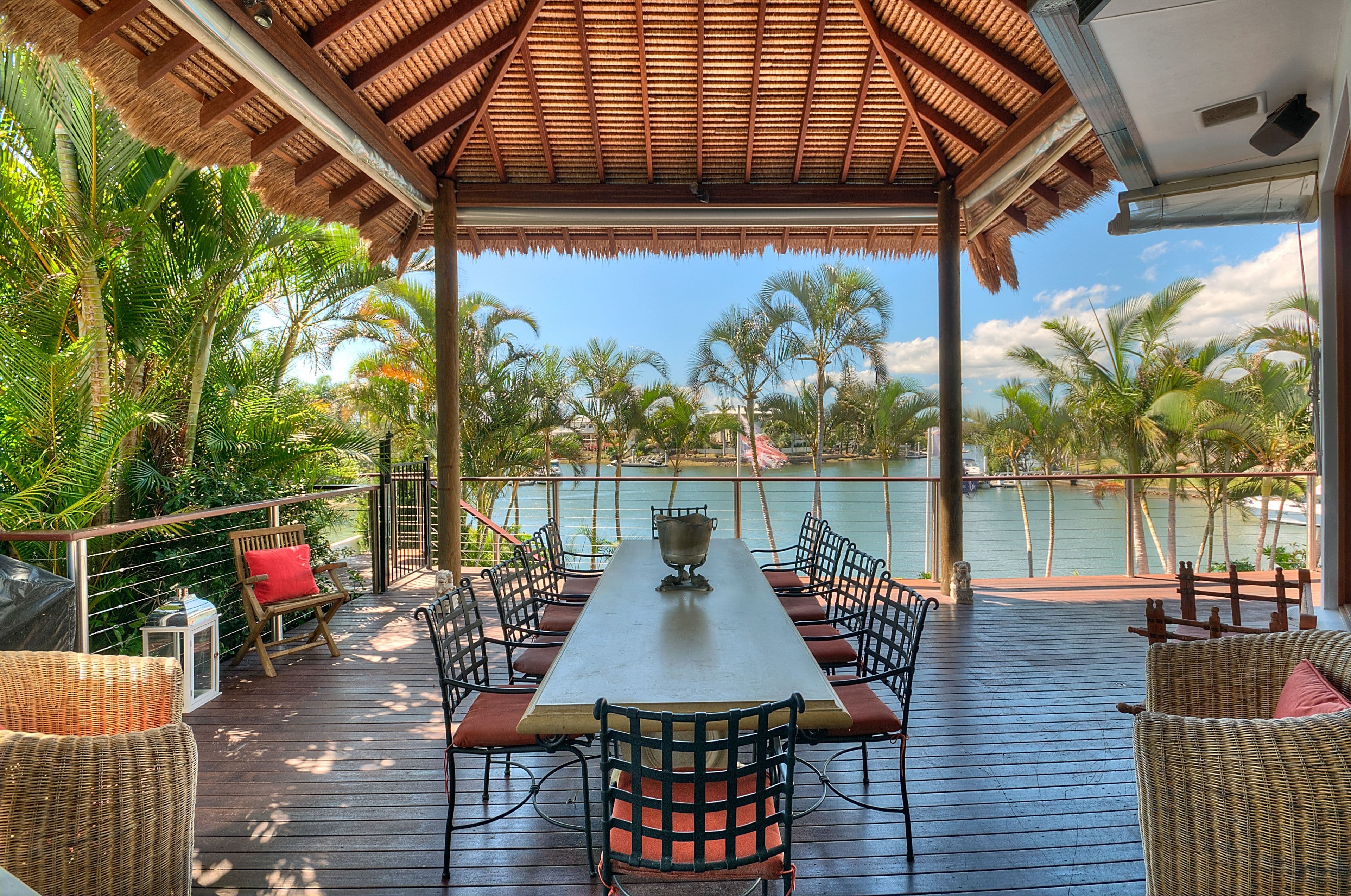 7 Chantilly Close, Benowa Waters QLD 4217, Benowa - Thumbnail 3