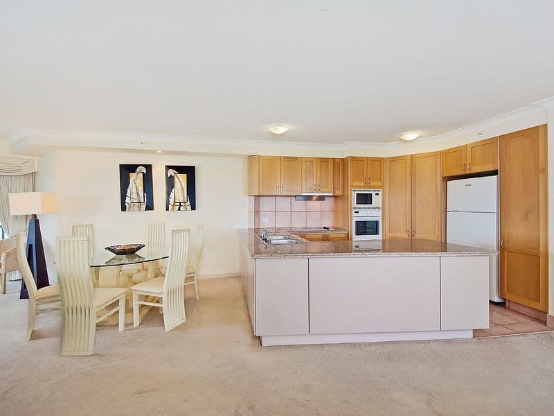49 'Oceana on Broadbeach' 100 Old Burleigh Road, Broadbeach QLD 4218, Broadbeach - Thumbnail 6