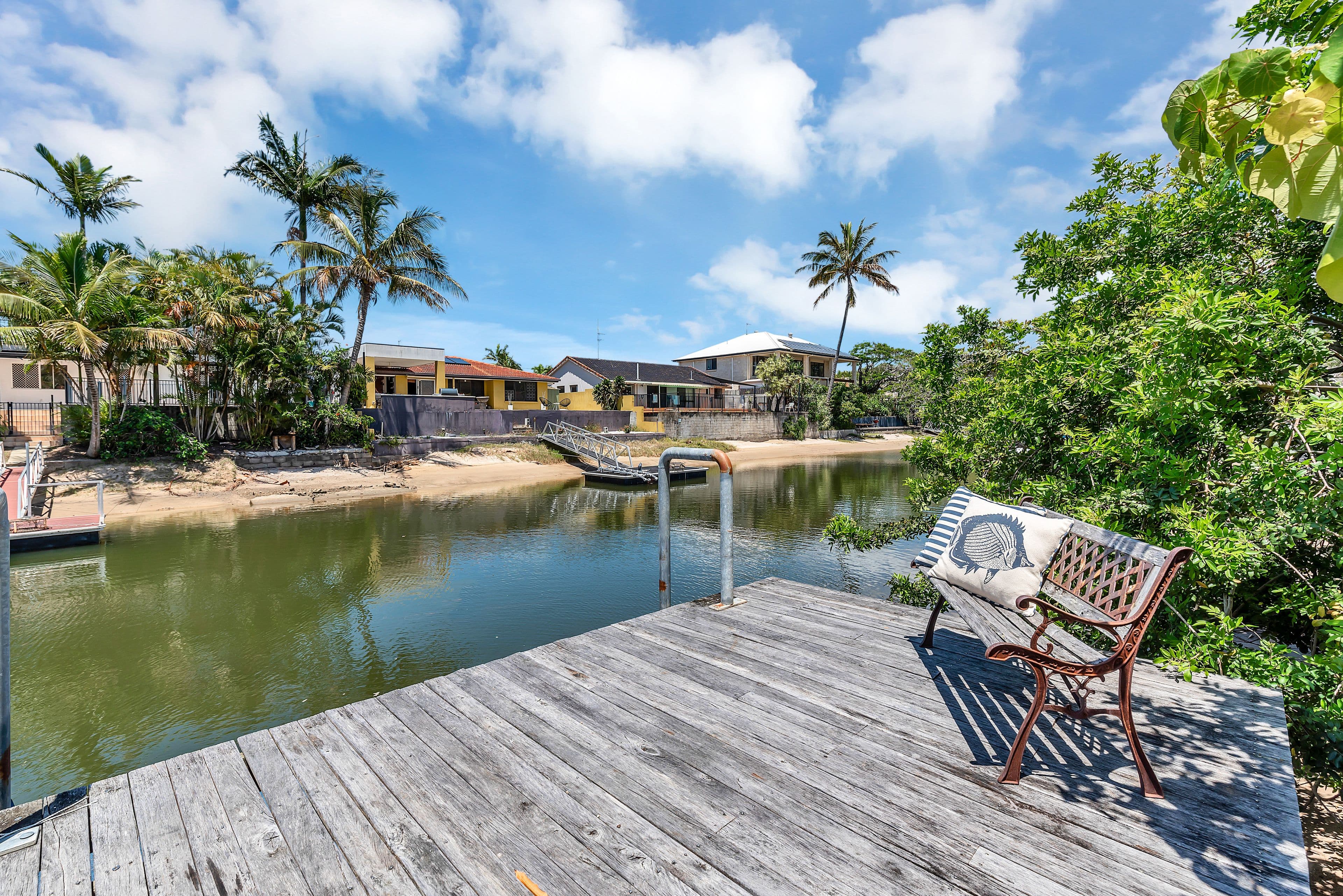 8 Costa Court, Broadbeach Waters QLD 4218, Broadbeach Waters - Thumbnail 2