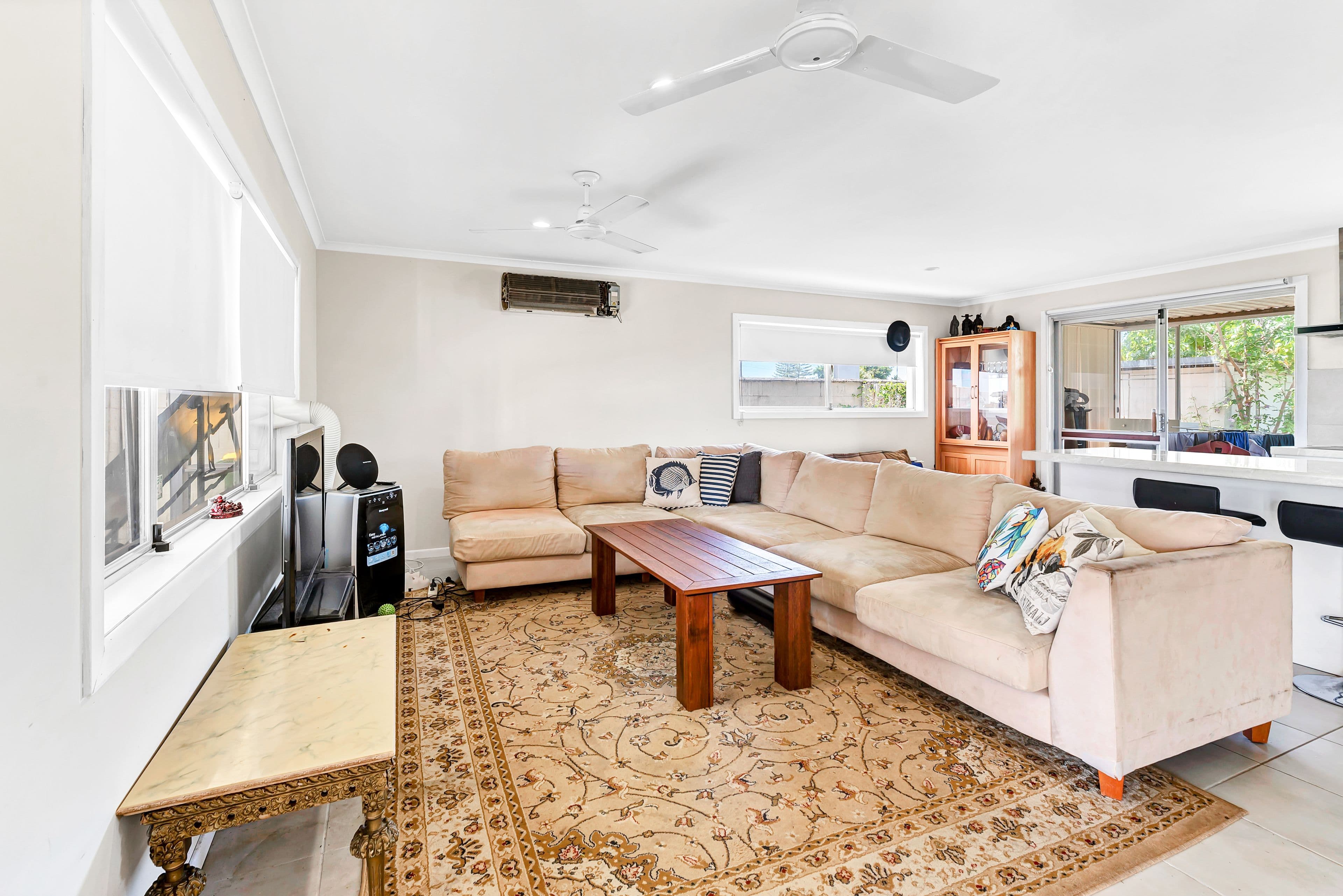 8 Costa Court, Broadbeach Waters QLD 4218, Broadbeach Waters - Thumbnail 4
