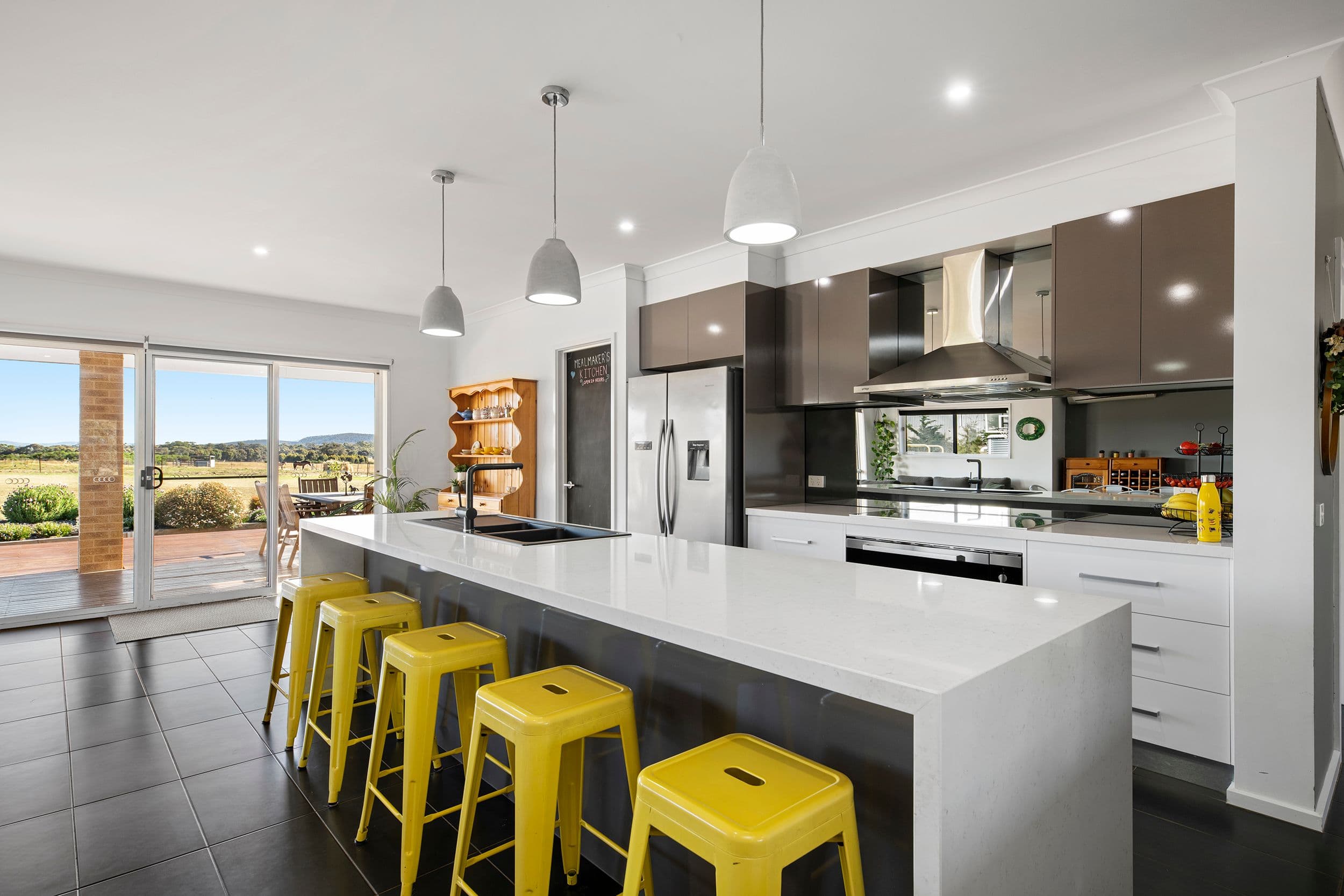 16 Bradleys Lane, Heathcote VIC 3523, Heathcote - Thumbnail 2