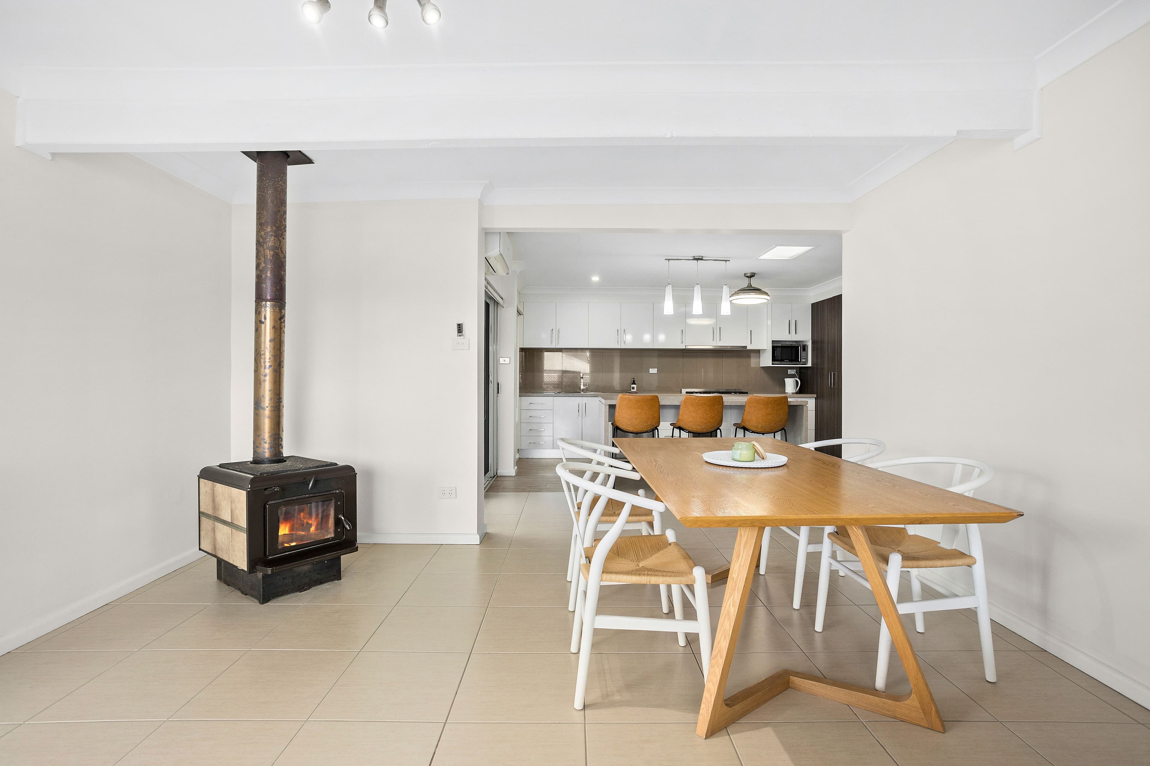 32 Gordon Avenue, Oak Flats NSW 2529, Oak Flats - Thumbnail 3