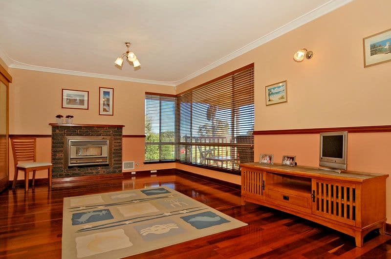 16 Churchill Drive, SWAN VIEW WA 6056, Swan View - Thumbnail 5