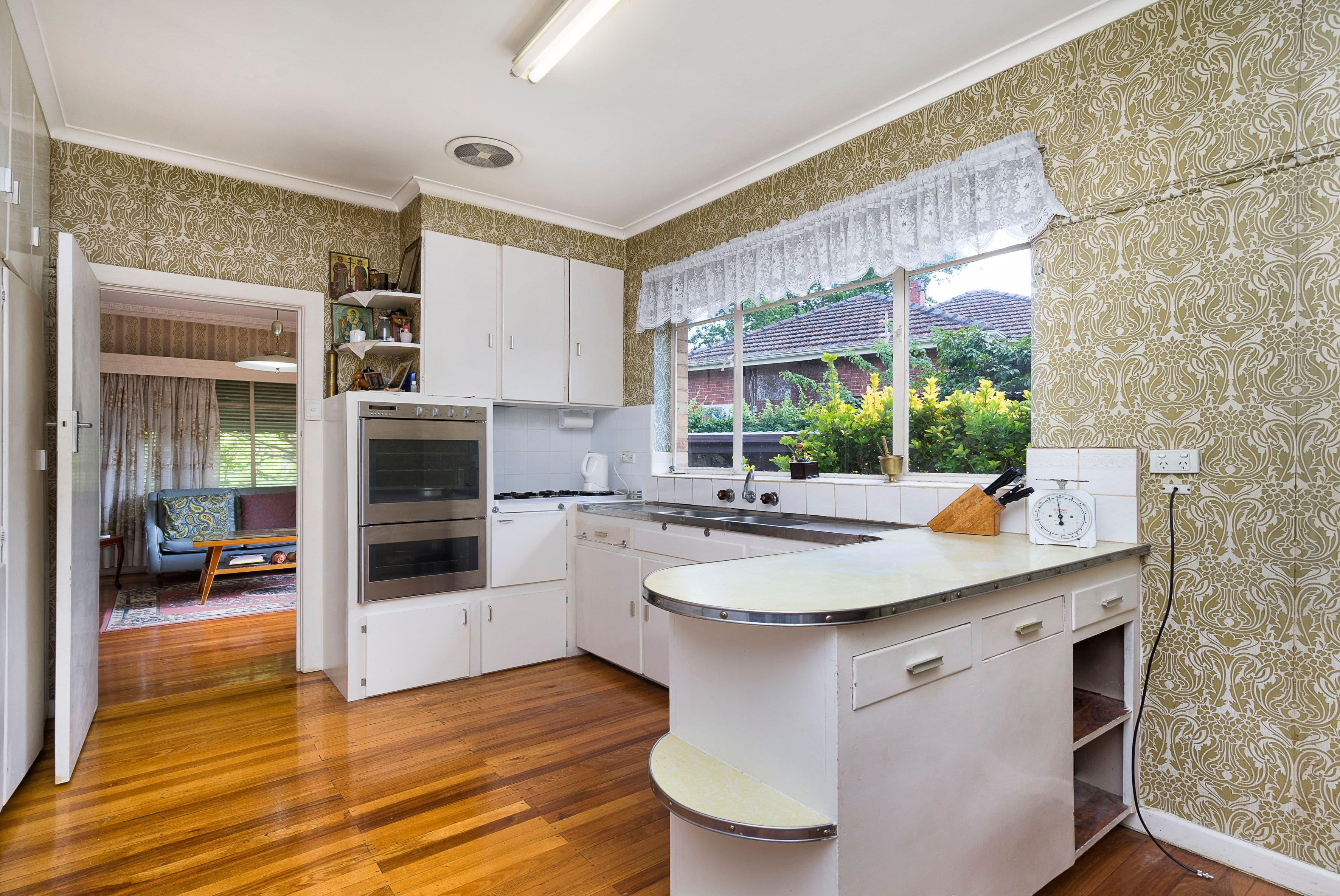 13 Bernard Street, Balwyn North VIC 3104, Balwyn North - Thumbnail 3