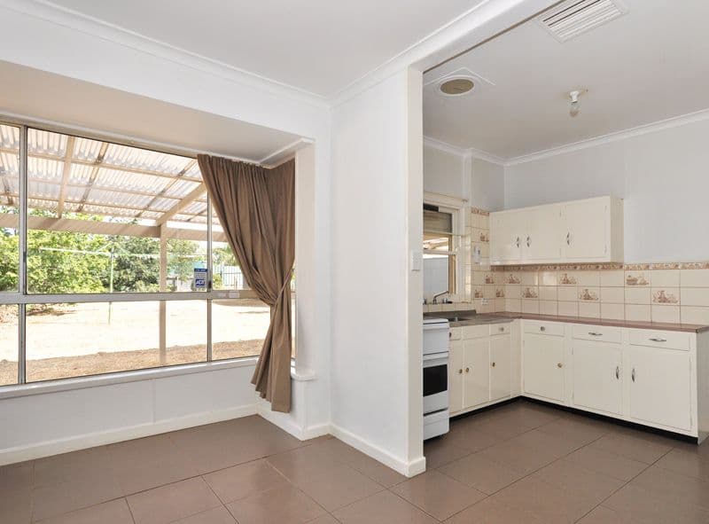 414 Beach Road, Hackham West SA 5163, Hackham West - Thumbnail 4