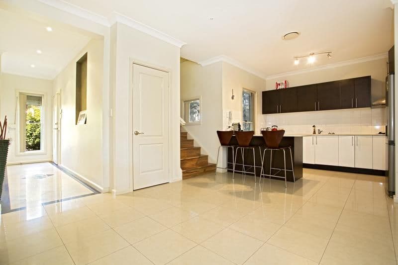 13 Hallen Place, WEST HOXTON NSW 2171, West Hoxton - Thumbnail 3