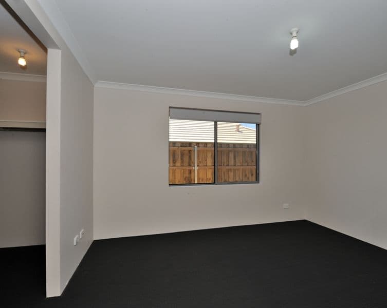 12  Solway Brace, ELLENBROOK WA 6069, Ellenbrook - Thumbnail 4