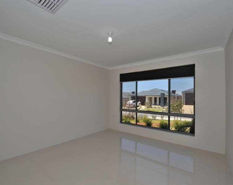 12  Solway Brace, ELLENBROOK WA 6069, Ellenbrook - Thumbnail 5