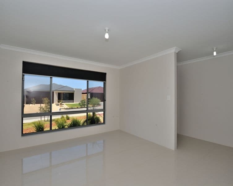 12  Solway Brace, ELLENBROOK WA 6069, Ellenbrook - Thumbnail 6