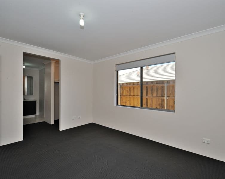 12  Solway Brace, ELLENBROOK WA 6069, Ellenbrook - Thumbnail 7
