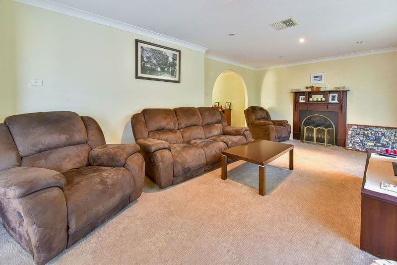 16 Desmond Street, Ingleburn NSW 2565, Ingleburn - Thumbnail 2