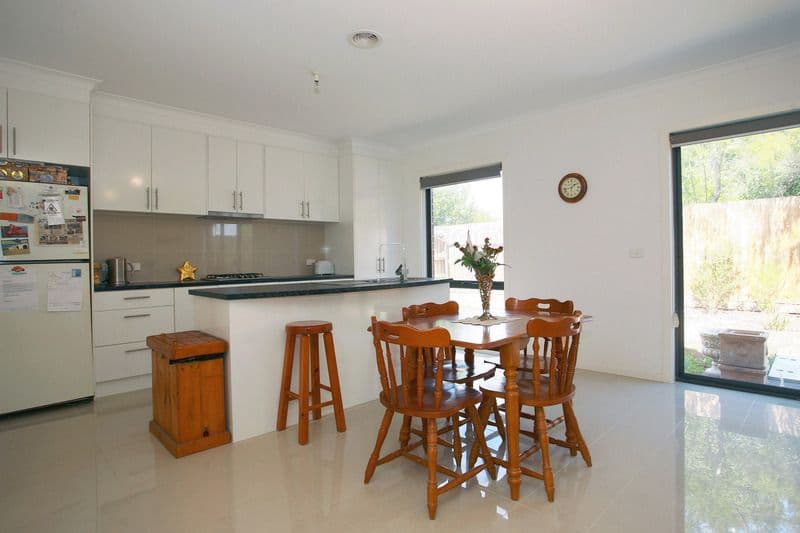 27 Jacaranda Drive, CARRUM DOWNS VIC 3201, Carrum Downs - Thumbnail 6