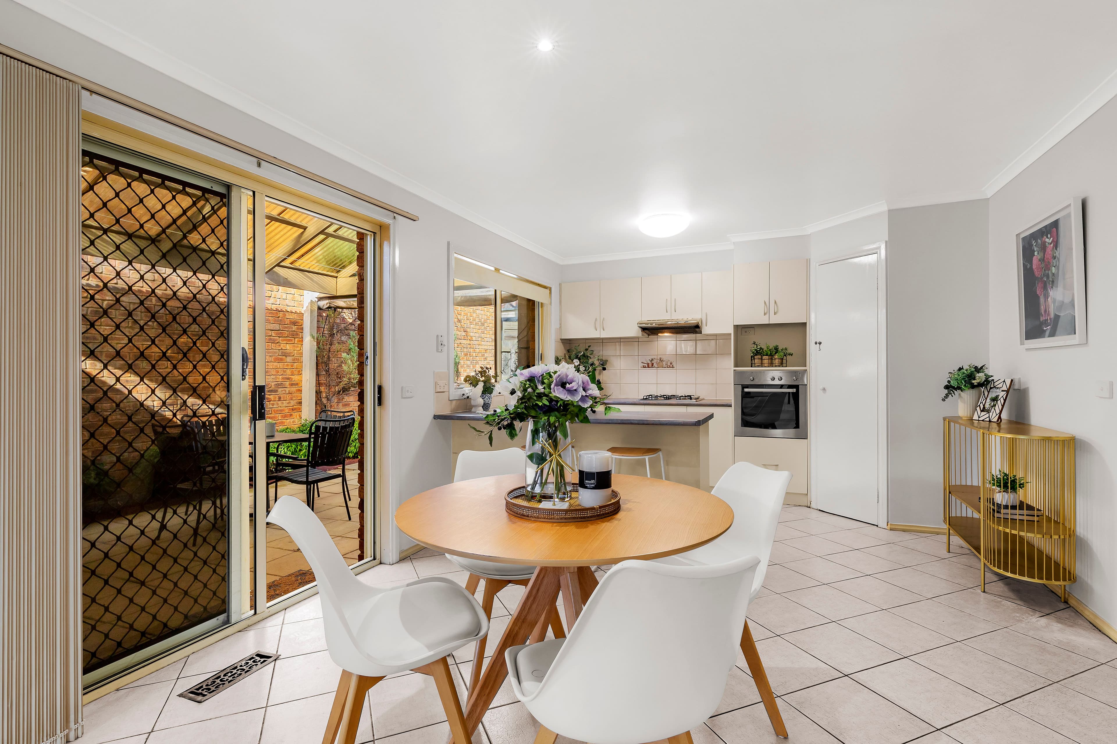 8 Mulcahy Court, Altona Meadows - Thumbnail 5