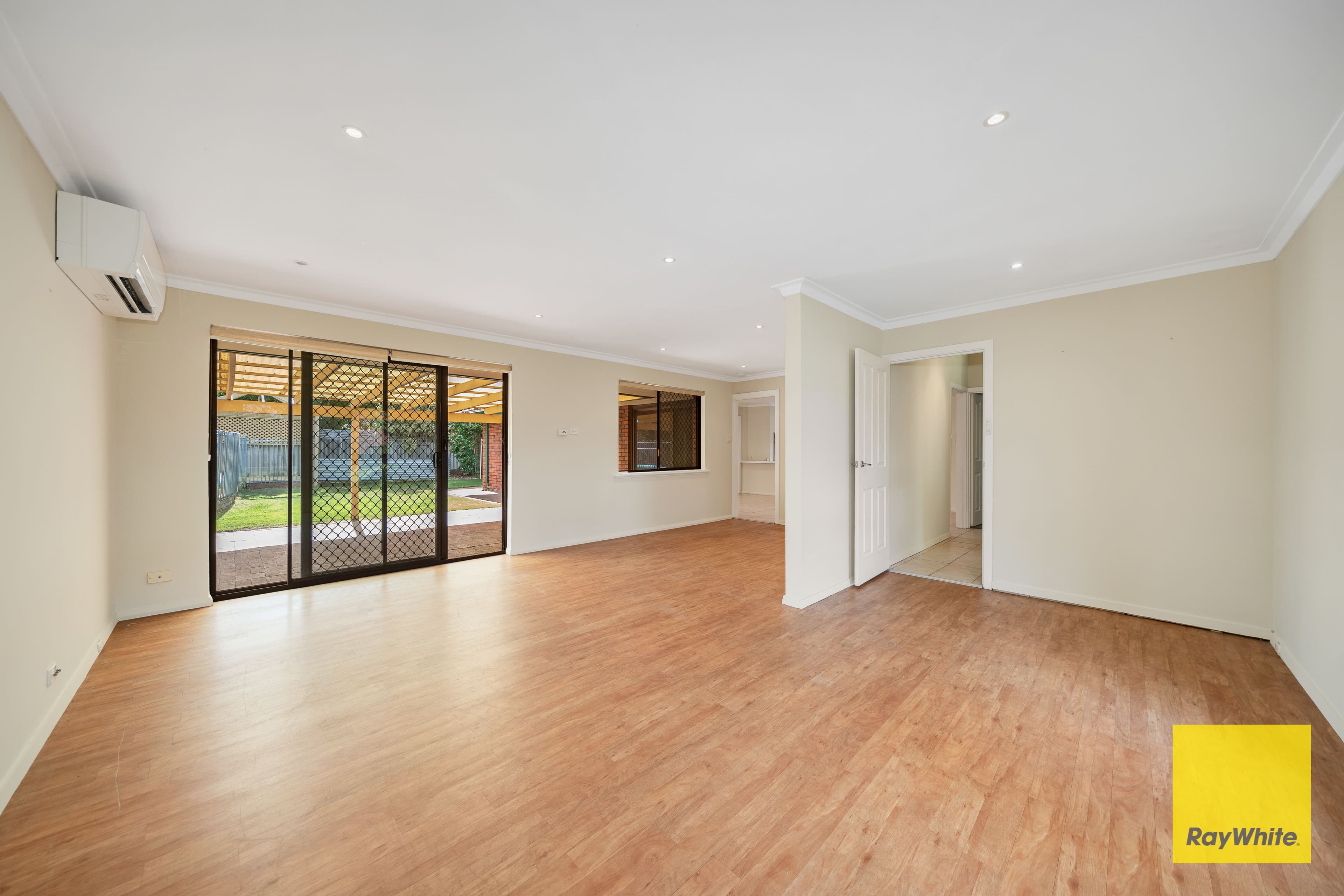 15 Strathaven Crescent, Greenwood WA 6024, Greenwood - Thumbnail 4