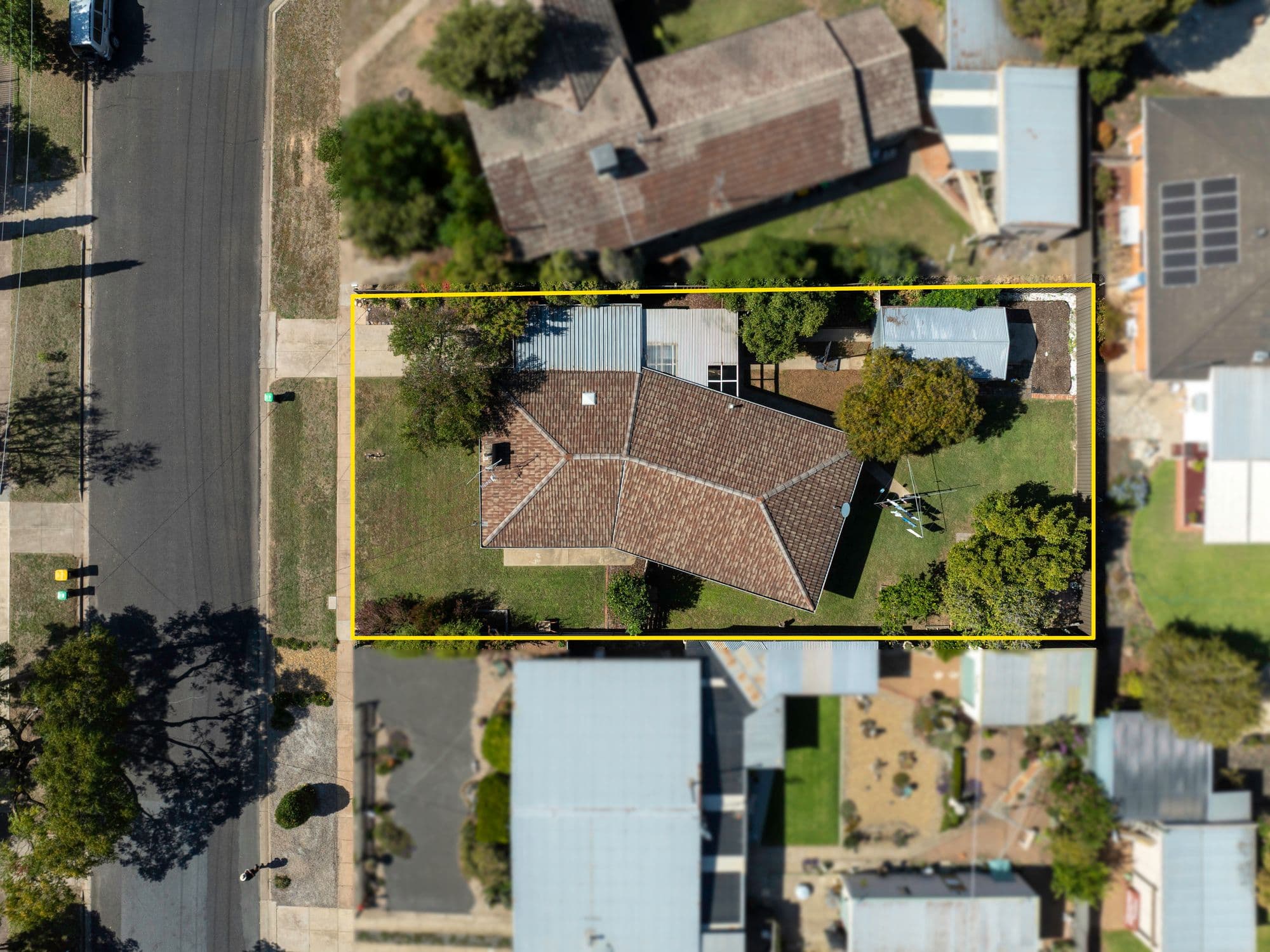 13 Monds Avenue, Benalla VIC 3672, Benalla - Thumbnail 2
