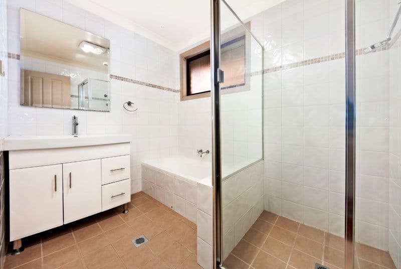 74 Blaxland Drive, ILLAWONG NSW 2234, Illawong - Thumbnail 4