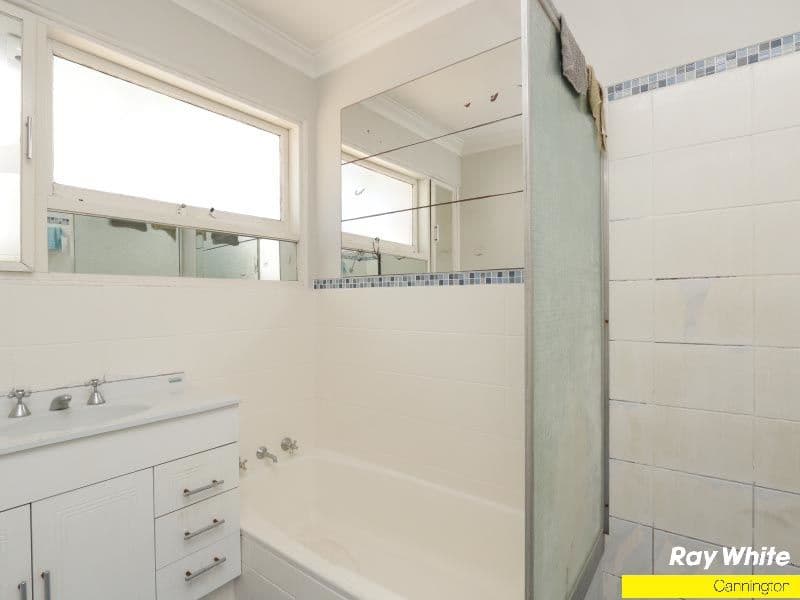 14 Lachlan Road, THORNLIE WA 6108, Thornlie - Thumbnail 6