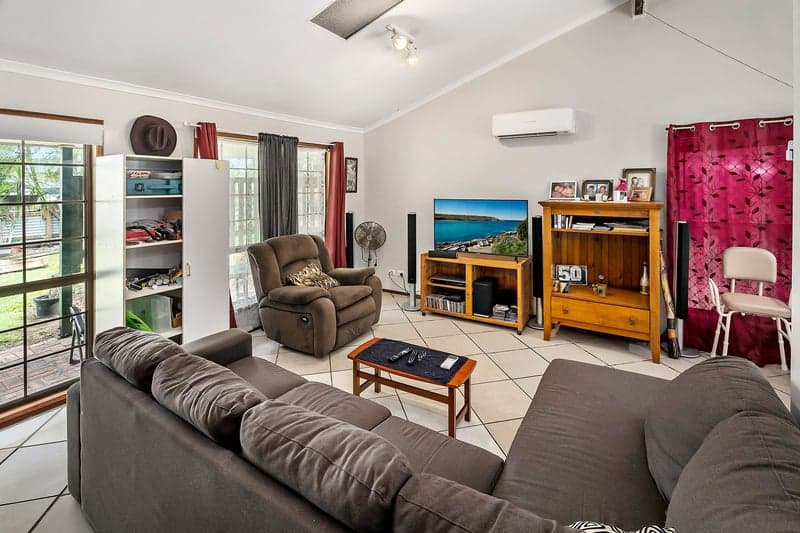 49 Grant Road, Caboolture South - Thumbnail 4