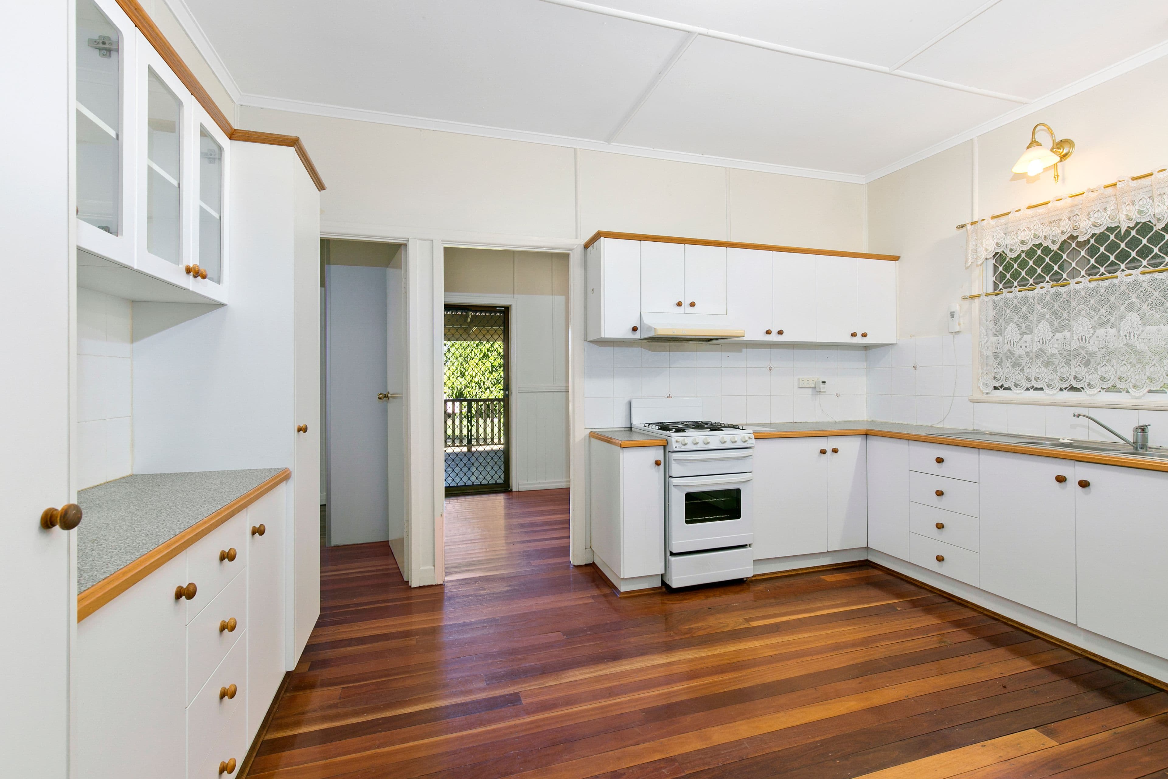 1 Taylor Street, Eastern Heights QLD 4305, Eastern Heights - Thumbnail 4