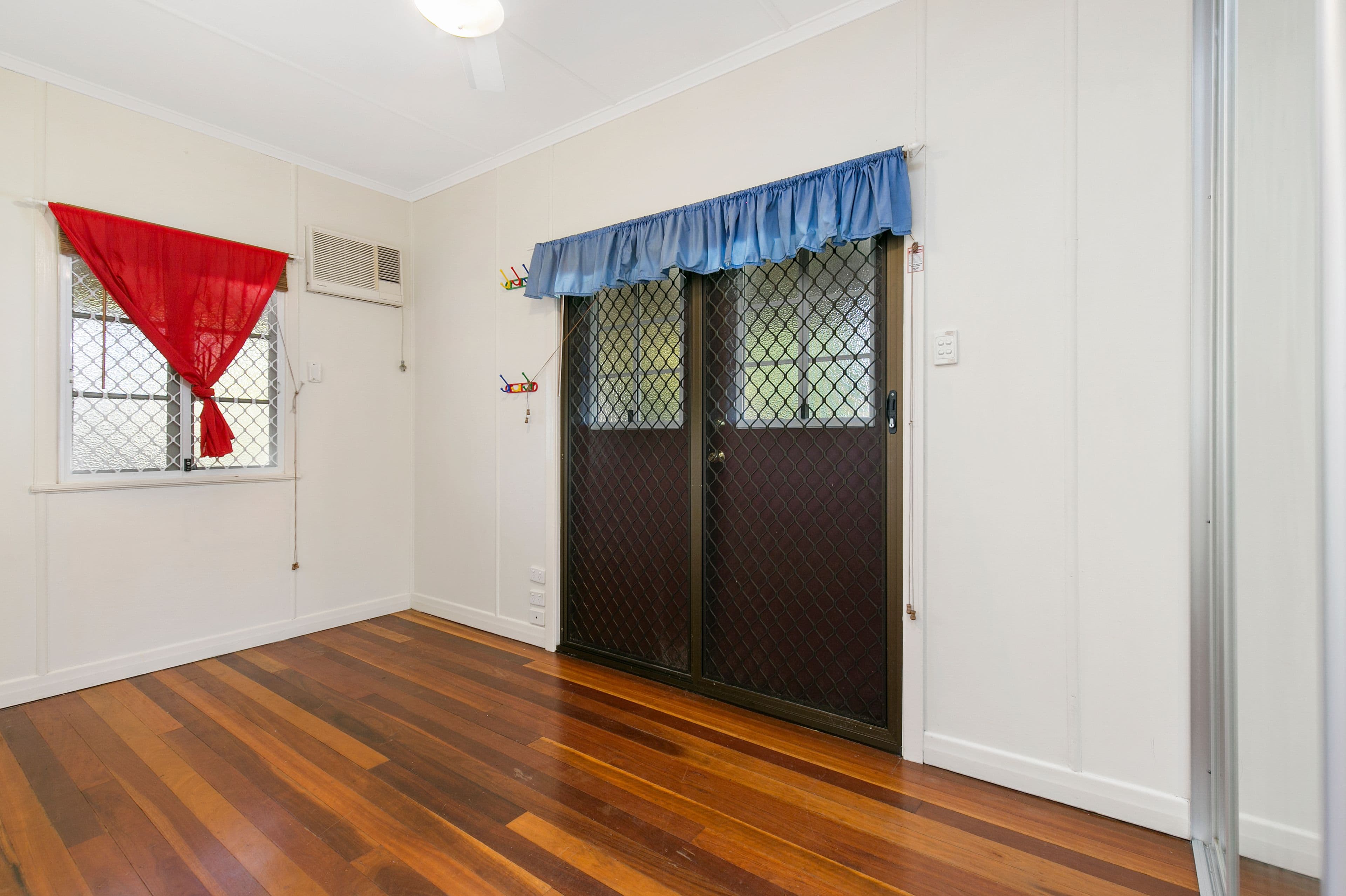 1 Taylor Street, Eastern Heights QLD 4305, Eastern Heights - Thumbnail 6