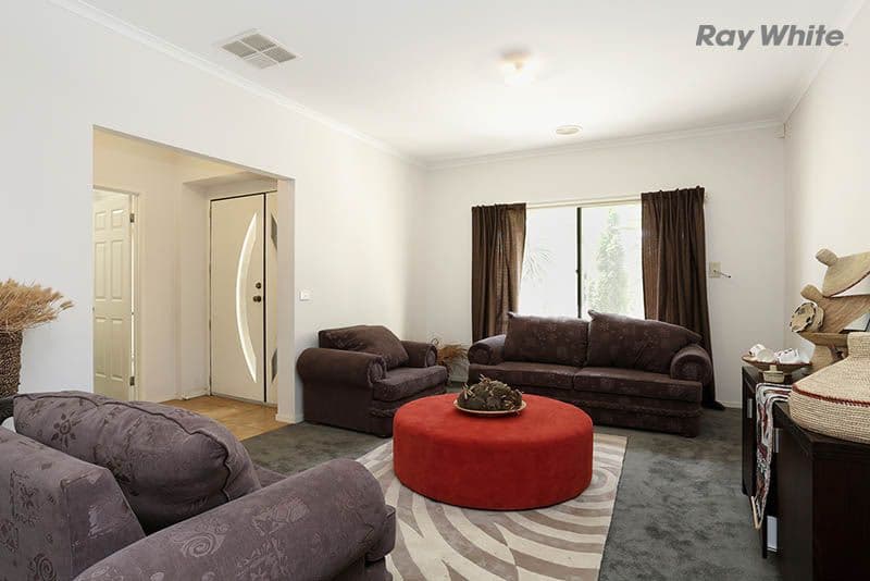 16 Copeland Crescent, Point Cook VIC 3030, Point Cook - Thumbnail 2