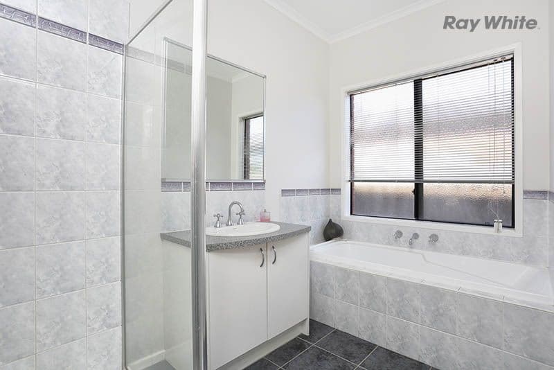 16 Copeland Crescent, Point Cook VIC 3030, Point Cook - Thumbnail 8