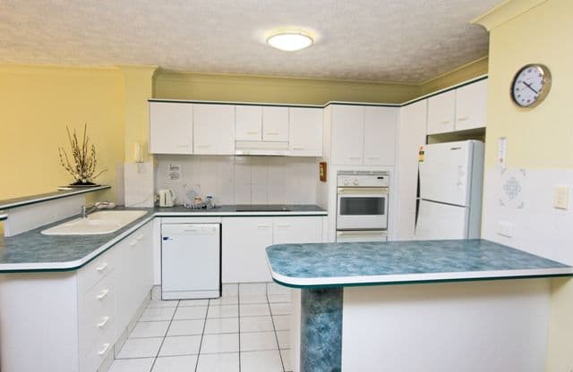 7 First Avenue, BURLEIGH HEADS QLD 4220, Burleigh Heads - Image 1