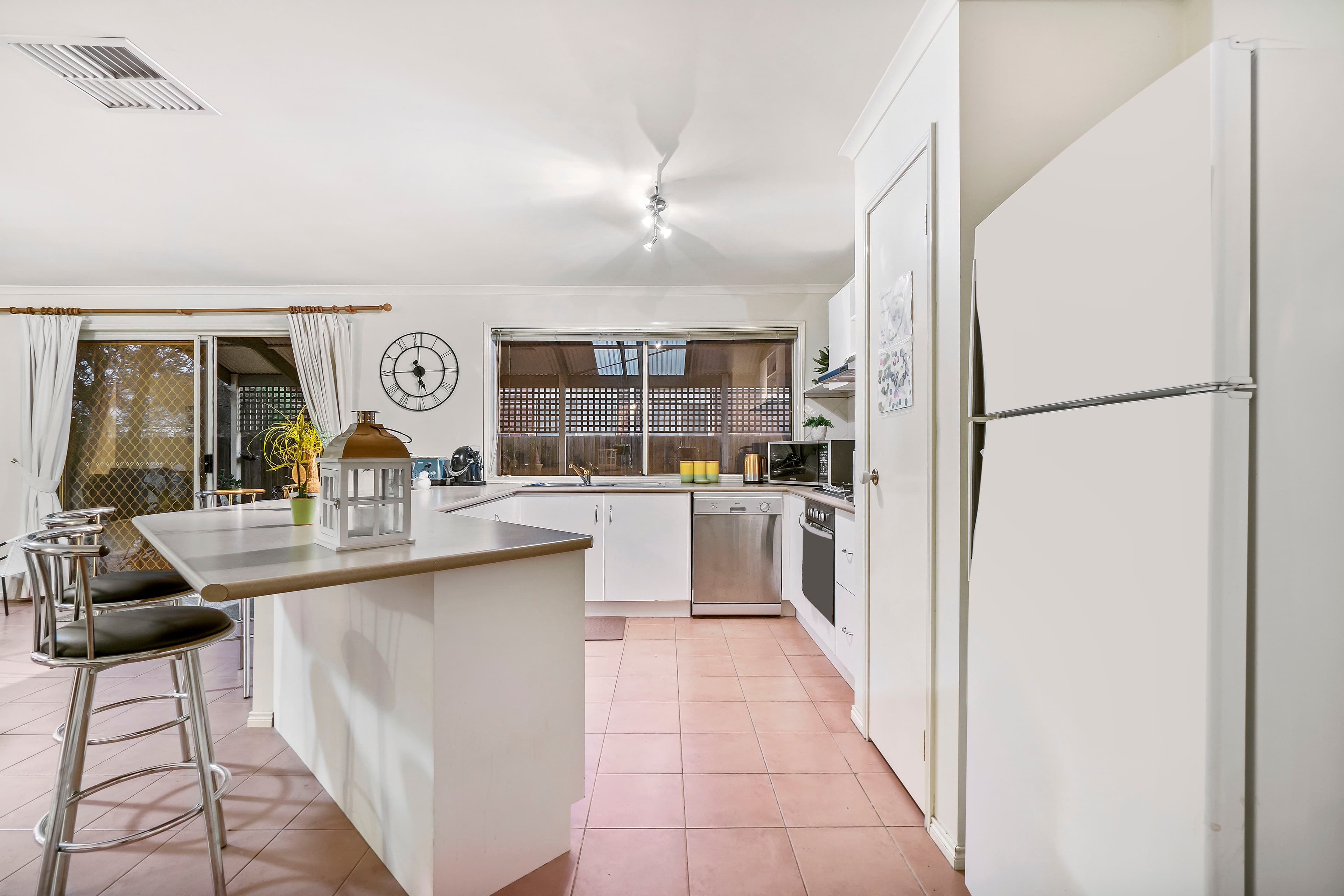 1 Hillsmeade Drive, Melton West VIC 3337, Melton West - Thumbnail 2