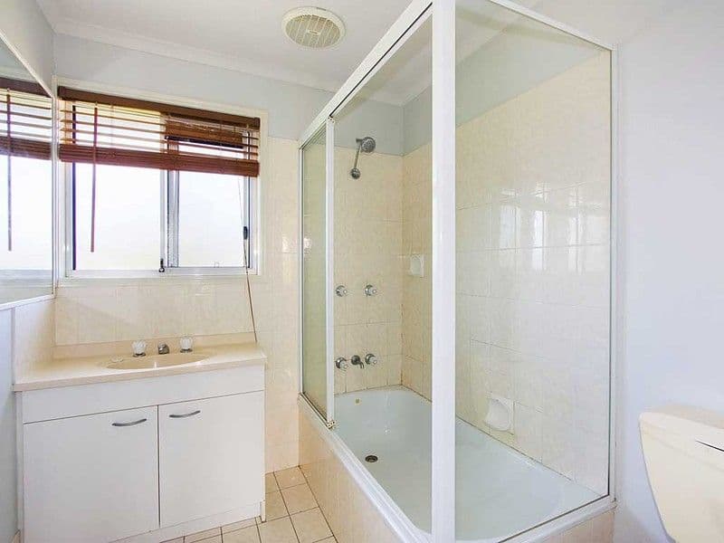 125 Pappas Way, CARRARA QLD 4211, Carrara - Thumbnail 5