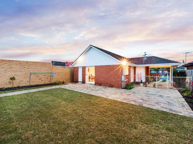 18 Norwood Street, OAKLEIGH SOUTH VIC 3167, Oakleigh South - Thumbnail 8