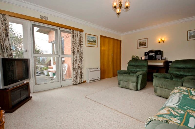 35 Broadview Crescent, TREVALLYN TAS 7250, Trevallyn - Thumbnail 3