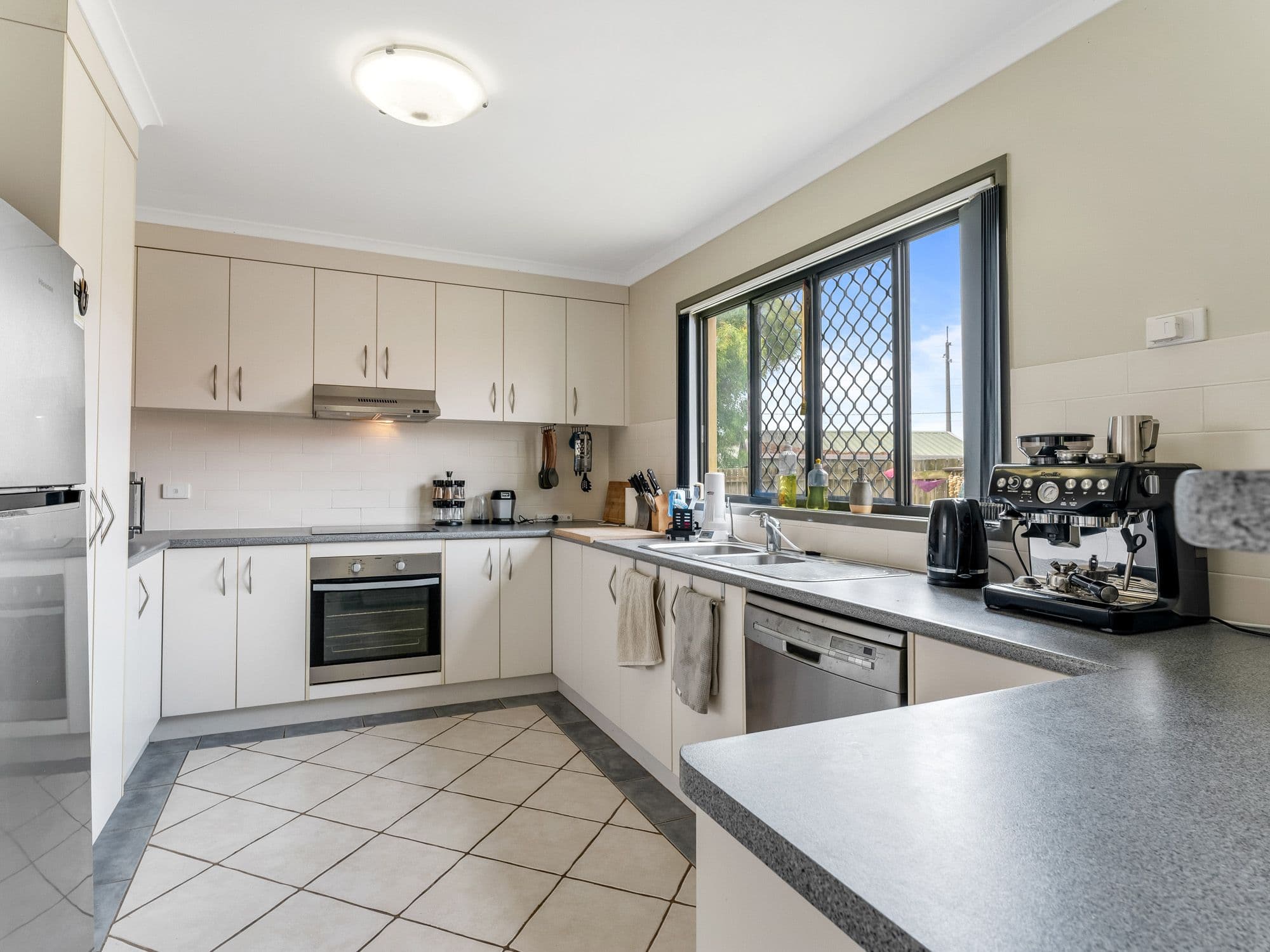 7 Ruddiman Court, Torquay QLD 4655, Torquay - Thumbnail 5