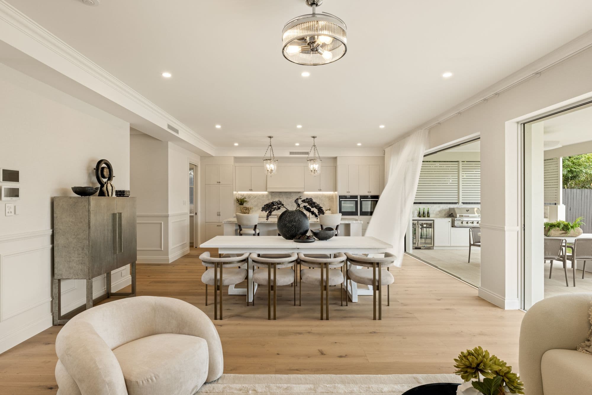 49 Brisbane Street, Bulimba QLD 4171, Bulimba - Thumbnail 2