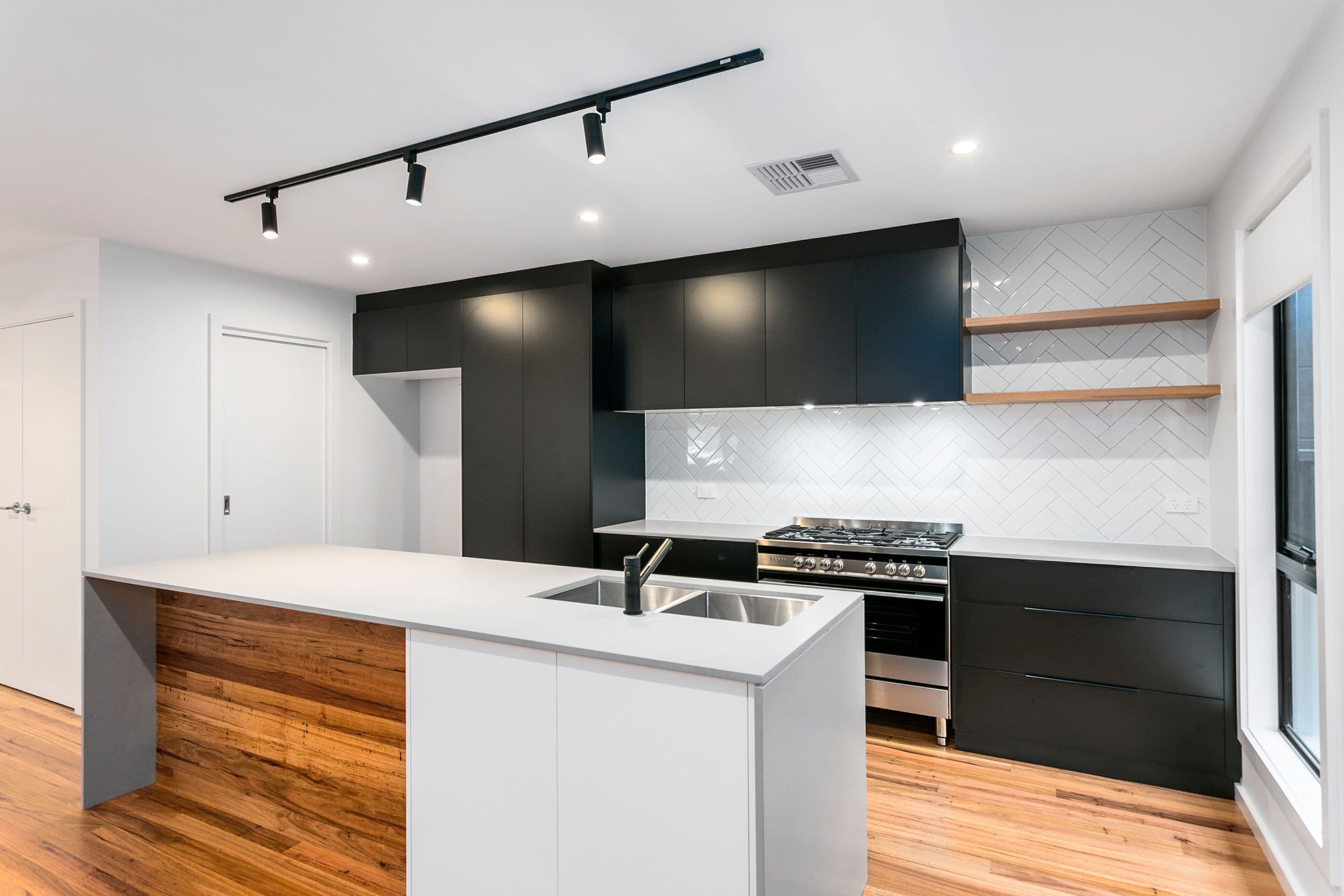 16 Headwater Place, Albion Park - Thumbnail 3